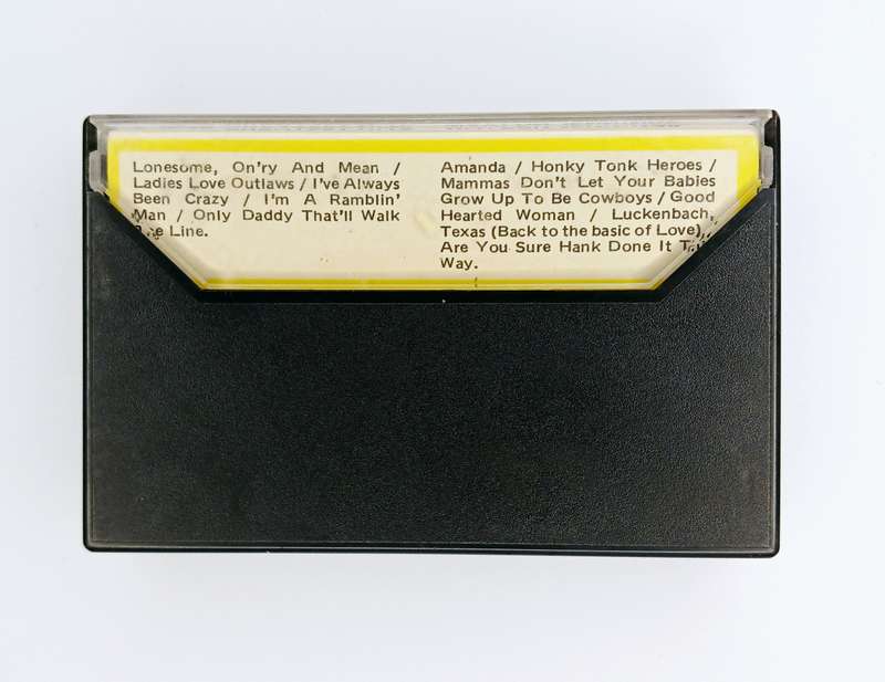 Waylon Jennings - Greatest Hits Cassette