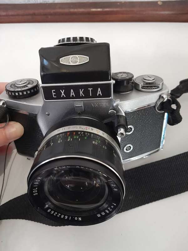 EXAKTA Camera with Accessories including 600mm ENNA Lense