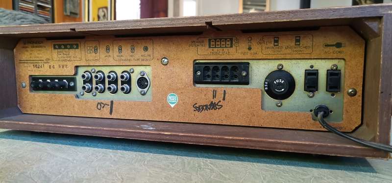 RARE Vintage Pioneer ES-2000/M Amplifier - WORKING