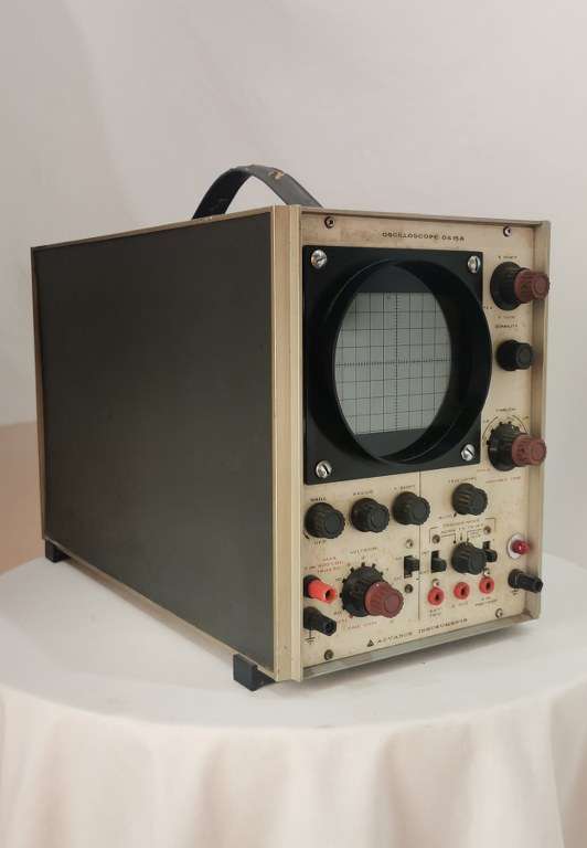 Vintage Advance Electronics Oscilloscope OS15A