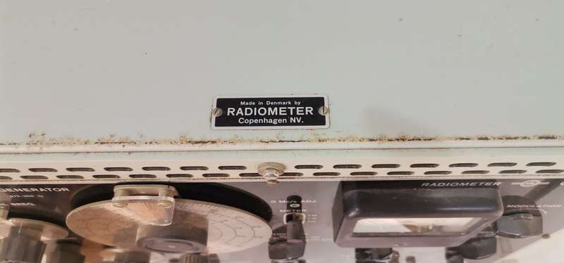 Vintage Radiometer Copenhagen FM-AM Signal Generator 960-A2-8 (973-050)