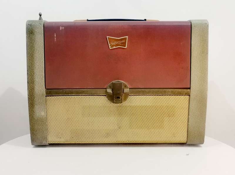 Vintage Supersonic D29 Portable Receiver  1950s Southern African Classic!