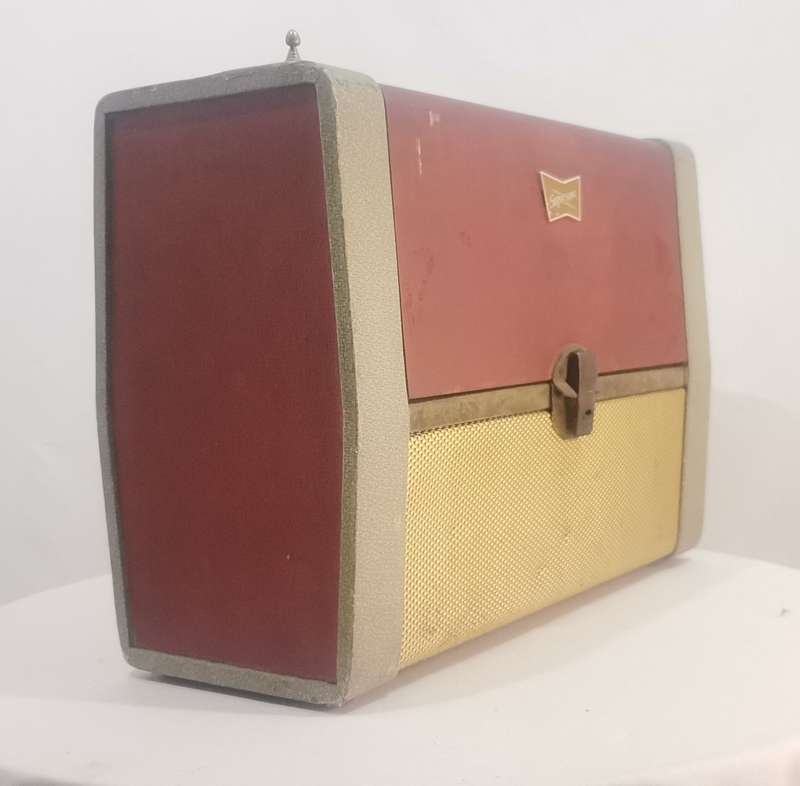 Vintage Supersonic D29 Portable Receiver  1950s Southern African Classic!