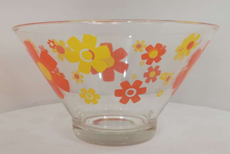 Retro 60s/70s Flower Power Glass Bowl