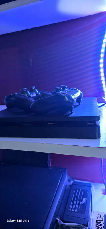 Ps4 and 10 games