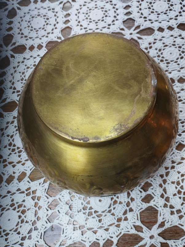 Brass-plated copper planter small-medium size