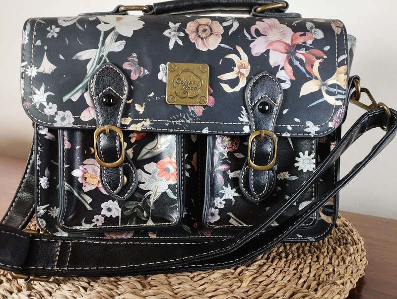 Handbag Country Road