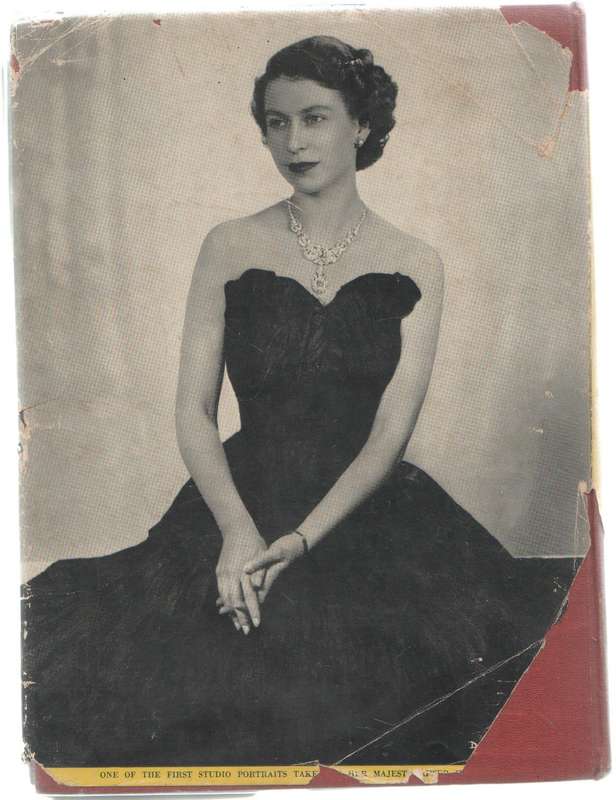 ROYAL FAMILY PICTURE ANNUAL  VOLUME ONE - SARAH LANGTON  (OLD)