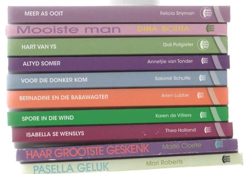 TIEN ROMANZA BOEKE MET VERSKEIE TITELS