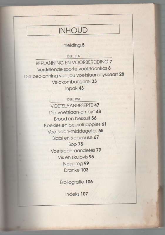 DIE SUID-AFRIKAANSE VOETSLAAN-KOOKBOEK - URSULA STEVENS (1 STE UITGAWE 1992)