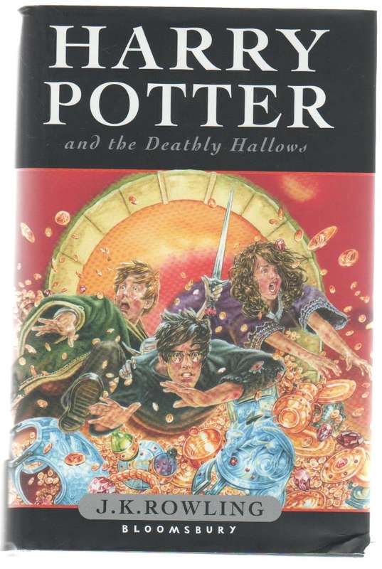 HARRY POTTER AND THE DEATHLY HALLOWS - J K ROWLING (1 ST EDITION 2007)