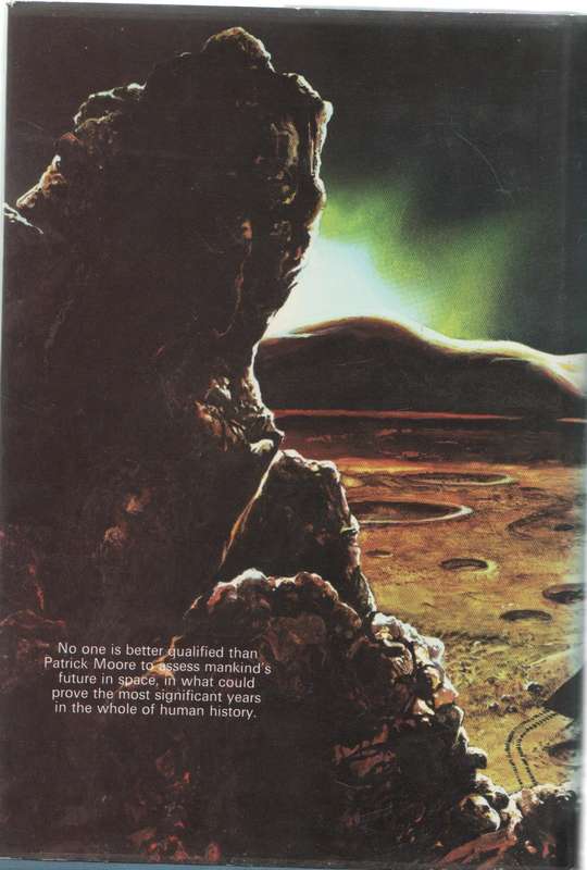 THE NEXT FIFTY YEARS IN SPACE - PATRICK MOORE (1975)