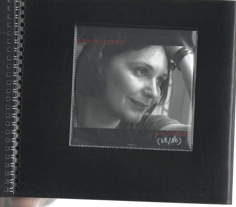 WOORDE SONDER WYSIES - KARIN HOUGAARD (GETEKEN) 1 STE UITGAWE 2008 (CD INGESLUIT)