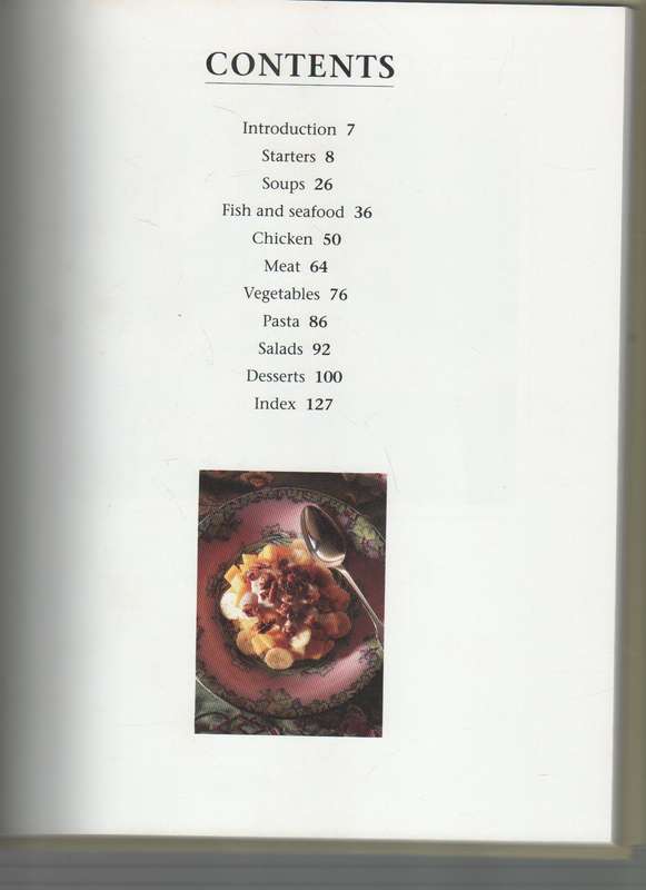 LYNN BEDFORD HALL'S ALL COLOUR COOKBOOK (1 ST PUBLISHED 1993)