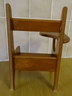 KIDCRAFT VINTAGE WOODEN LUXE DOLLY CHAIR (HEIGHT 25 CM X WIDTH 14 CM)