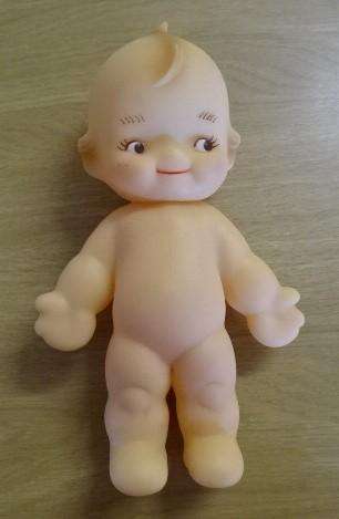 VINTAGE KEWPIE DOLL WITH MARKINGS (HEIGHT 21 CM)