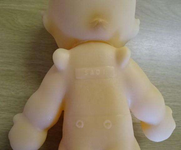 VINTAGE KEWPIE DOLL WITH MARKINGS (HEIGHT 21 CM)