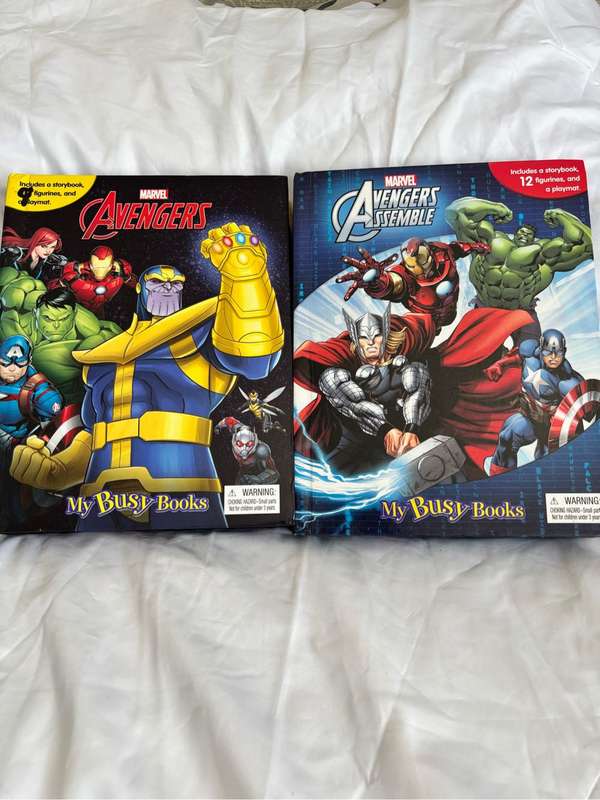 Marvel Avengers Assemble and Avengers Storybook, 11 and 9 Figurines and Large Playmat
