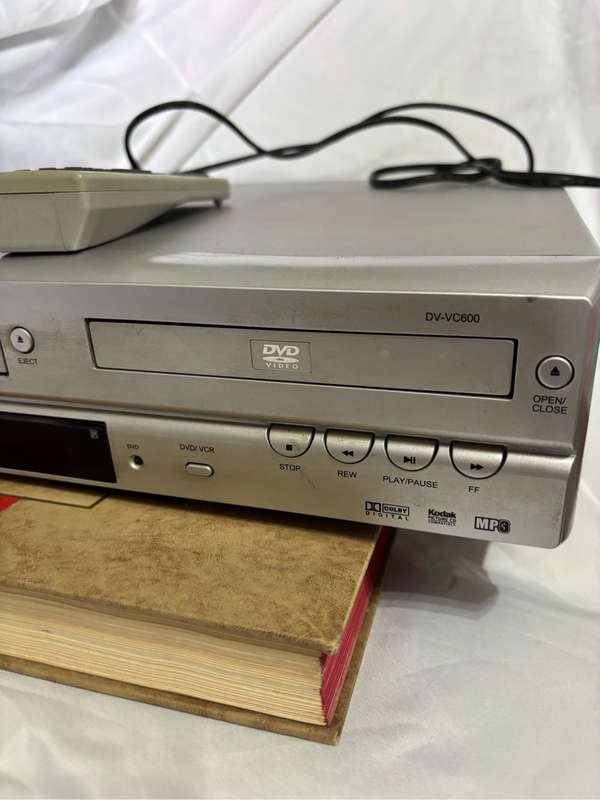 Sansui DV-DC600 DVD Video Combo Player