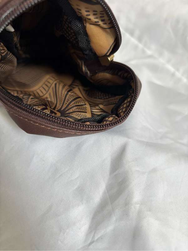 Amenities Bag South African Airways Quilted Gold Marking