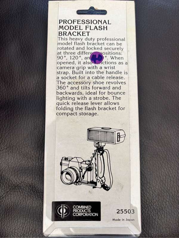 Professional Flash Bracket for Digital Cameras