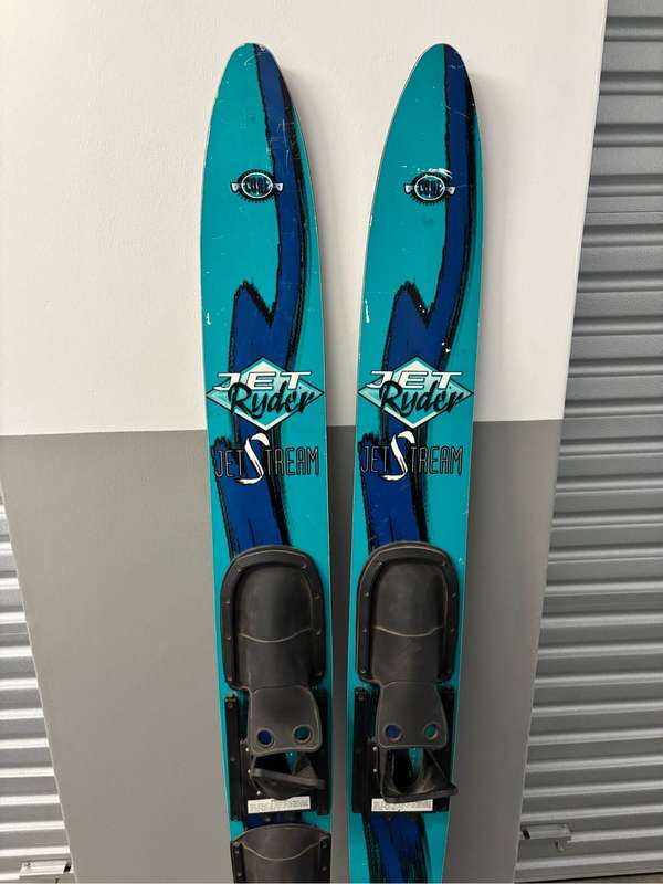Water Skis Jet Ryder Jet Stream Made in USA 170cm x 16xm x 2.5cm