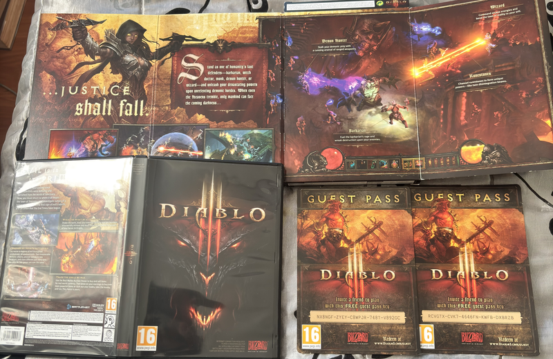 Diablo 3 Collectible Big Box + Manual + Holder NO GAME