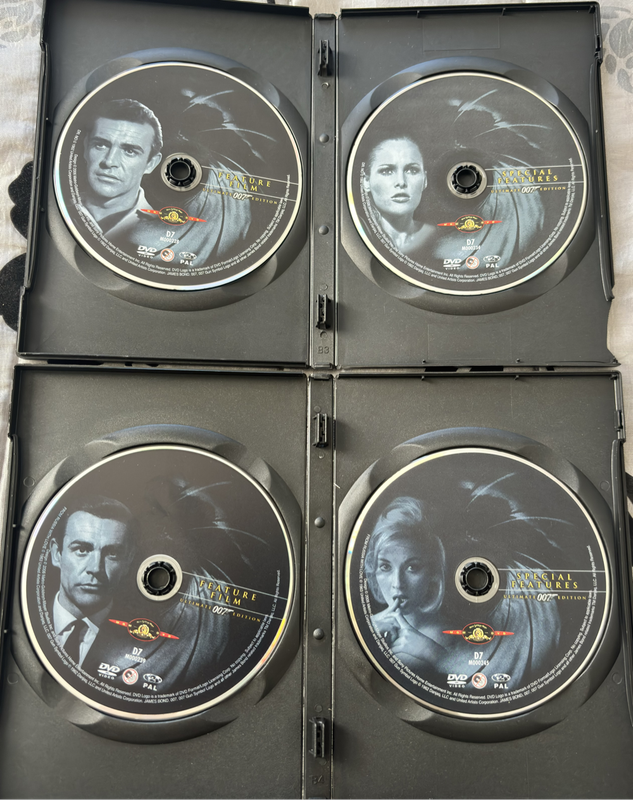 James Bond 2 Disks DVD Ultimate Edition Dr No & From Russia with Love