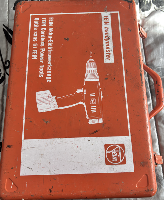 Metal Case with double latch 29cm x 43cm Orange