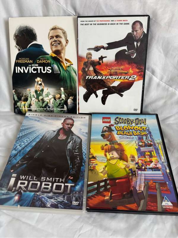 DVD Lot Invictus, Lego Scooby-Doo Blow out beach bash, Transporter 2, I Robot