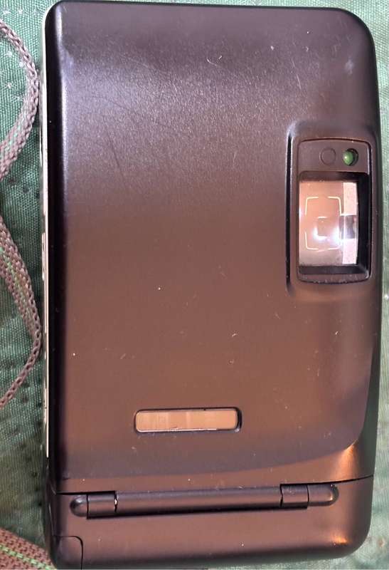 Fujifilm Clear Shot 20 Auto Point & Shoot Camera Made in Japan