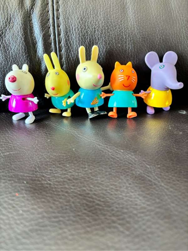 Peppa Pig Collection of 5 Collectible Figures