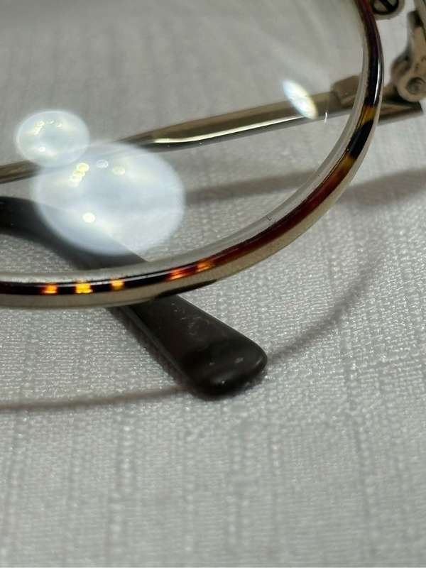 Eyewear Gold Frame with beautiful design