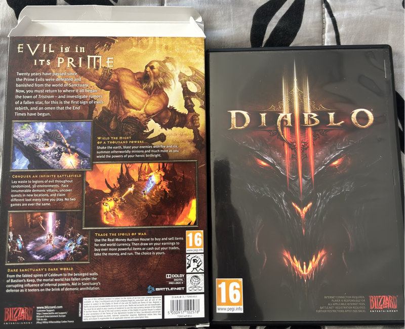 Diablo 3 Collectible Big Box + Manual + Holder NO GAME