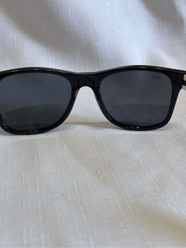 Ray-Ban Black and White Plastic Frame Cat Eye