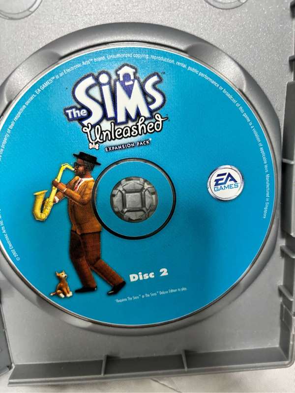 PC CD ROM The Sims 3 Games lot Unleashed , Vacation , Sims 2 disk 1