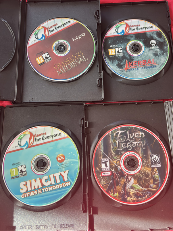 4 PC DVD Games Kerbal Space Program, Sim City +2