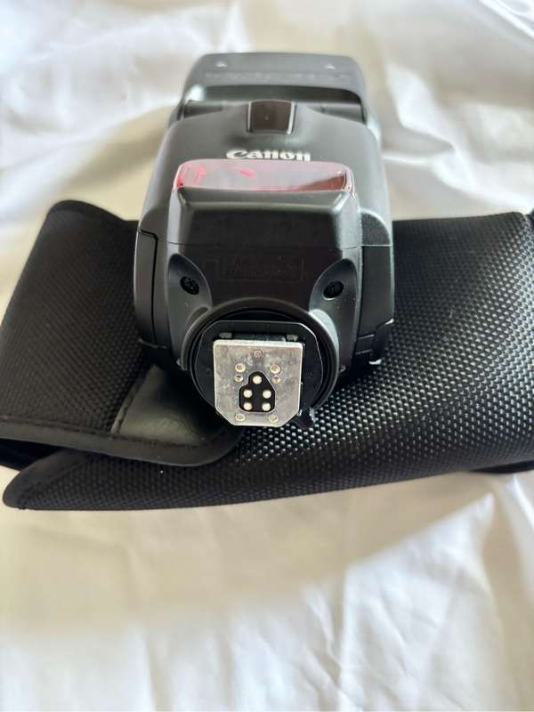 Canon Speedlight 430EX ii and Bag