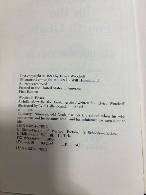 Awfully Short for the fourth grade Elvira Woodruff drawings by Will Hillenbrand 1st Edition 1989