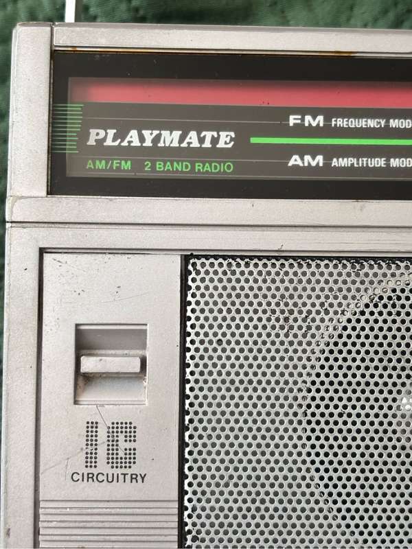 Vintage AM/FM 2 Band Radio Playmate British Reg. No. 1013240 Made Hong Kong