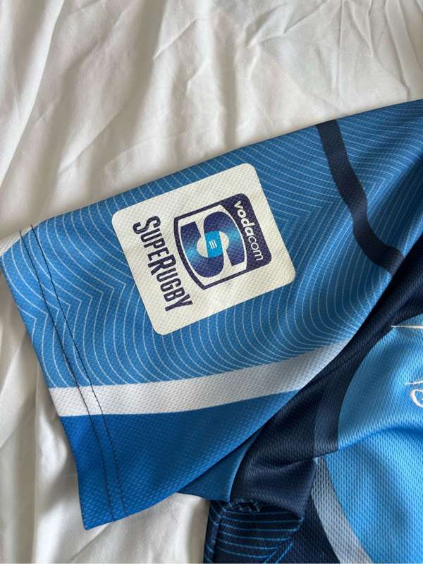 Vodacom Blue Blulls Jersey Super Rugby Wonens 60cmlong x 50cm wide
