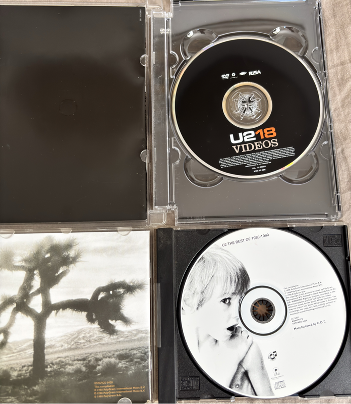 U2 Bundle DVD U2 18 Videos & CD The Best of 1970-1990