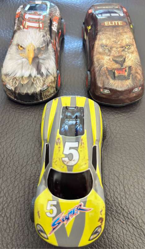 Die-Cast Racing Cars Full Animal Skin x 3