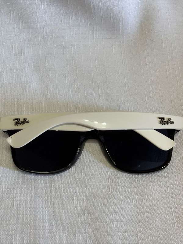 Ray-Ban Black and White Plastic Frame Cat Eye