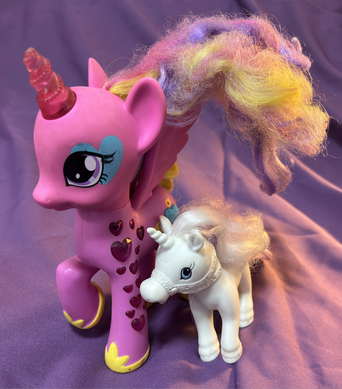 My Little Pony large pink Hasbro 2014 battery & 2001 white Vintage