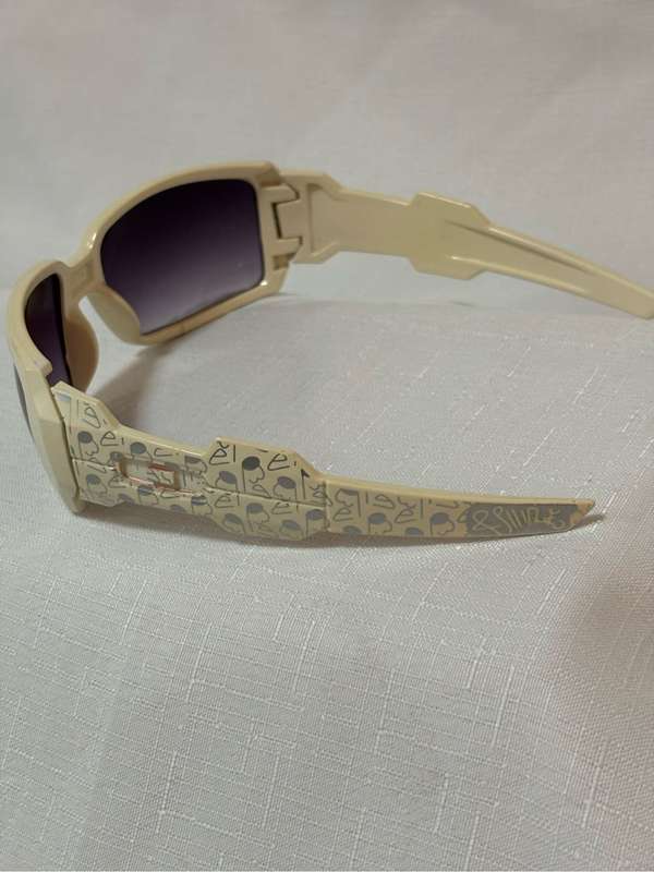 Oakley Sunglasses Unique Design and Pattern limited small crack see pics