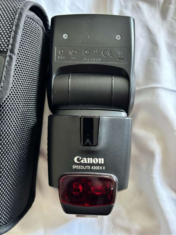 Canon Speedlight 430EX ii and Bag