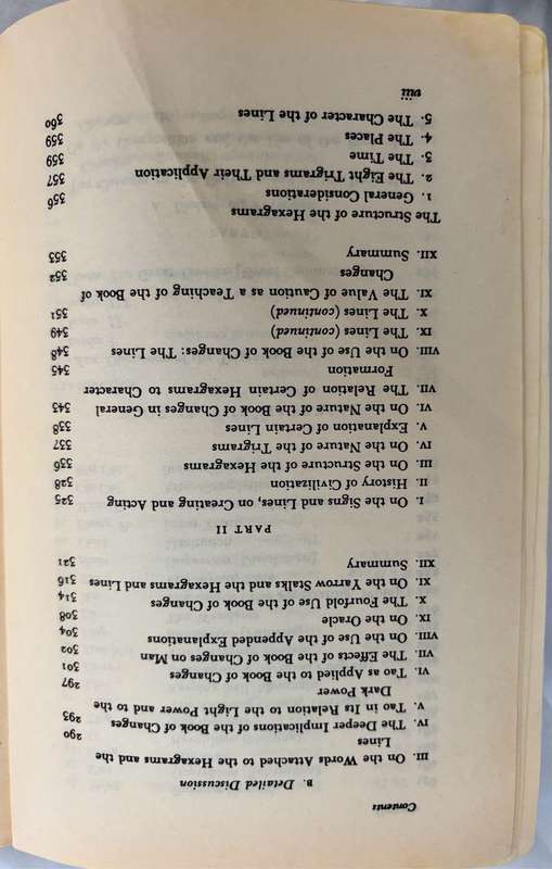 I Ching or Book of Changes Classic Collectable 1989 The Richard Wilhelm translation