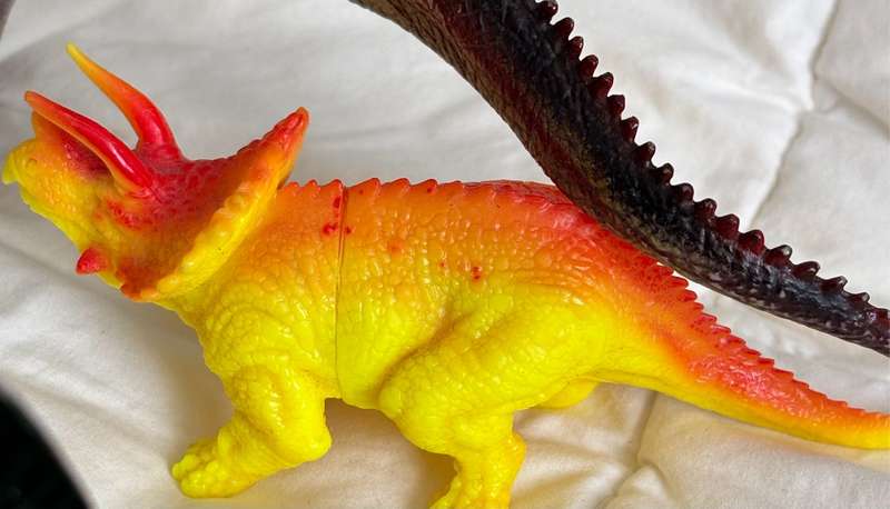 Dinosaurs Figures Stegosaurus 29cm x 13cm, Gigantosaurus 30cm x 14cm, Triceratops & Brontosaurus