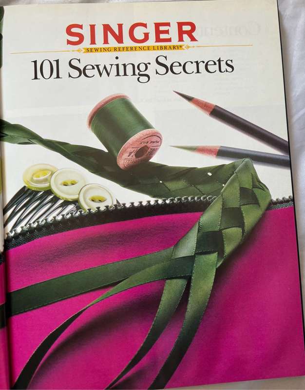 Singer 101 Sewing Secrets